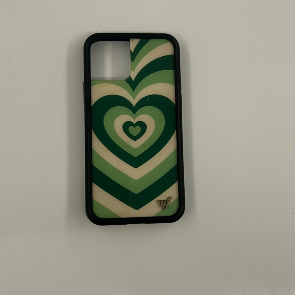 iphone 11 aesthetic green heart wildflower case